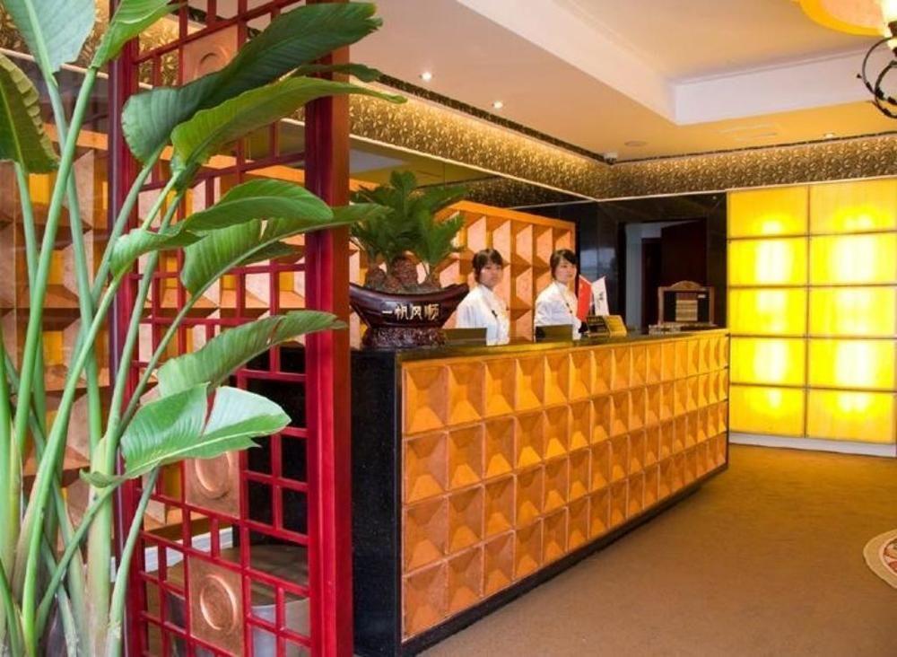 Manhattan Jinling Hotel Shanghai Exterior foto